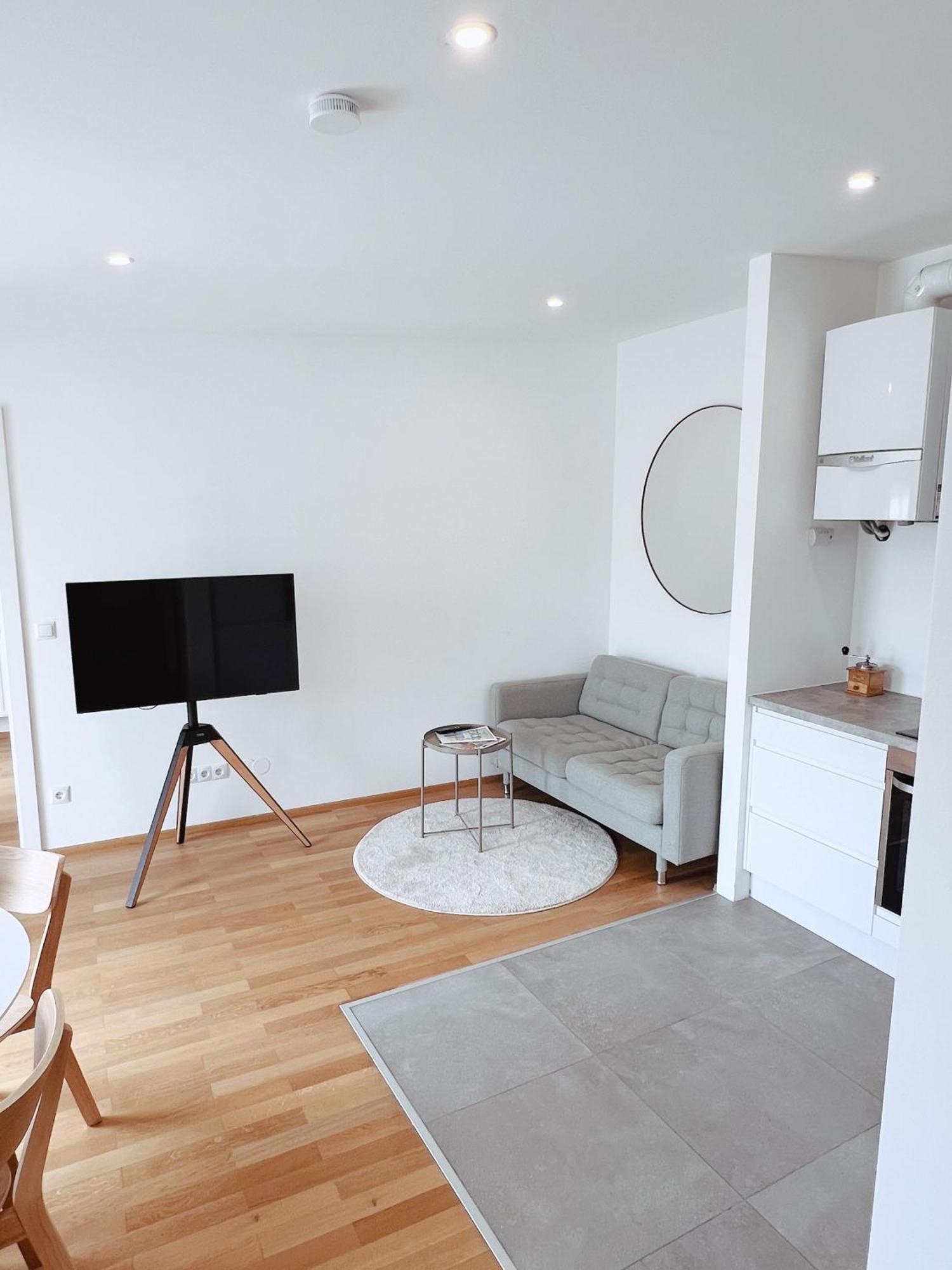 Brunnenmarkt Balcony Apartment Wina Bagian luar foto